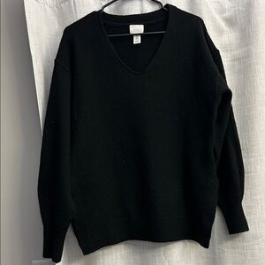 H&M Elegant Black V-Neck Sweater